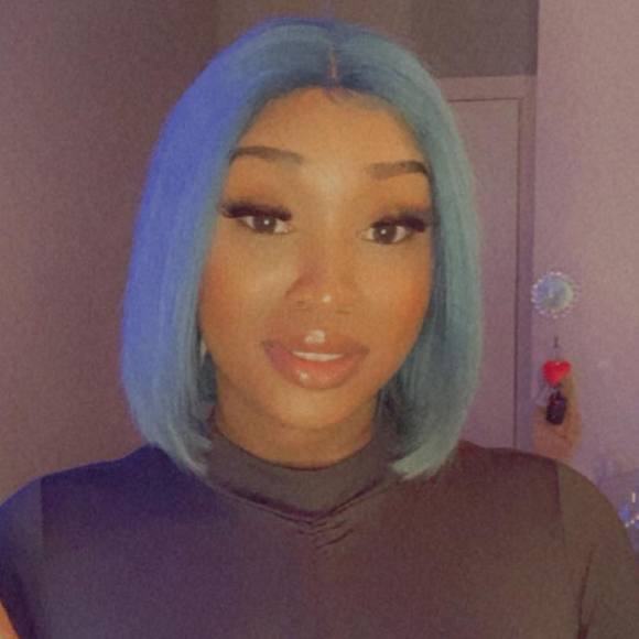 Meet your Posher, Sophia - Picture 1 of 1